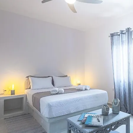 S&k Nayas Luxury Santorini דירה מגלוחורי